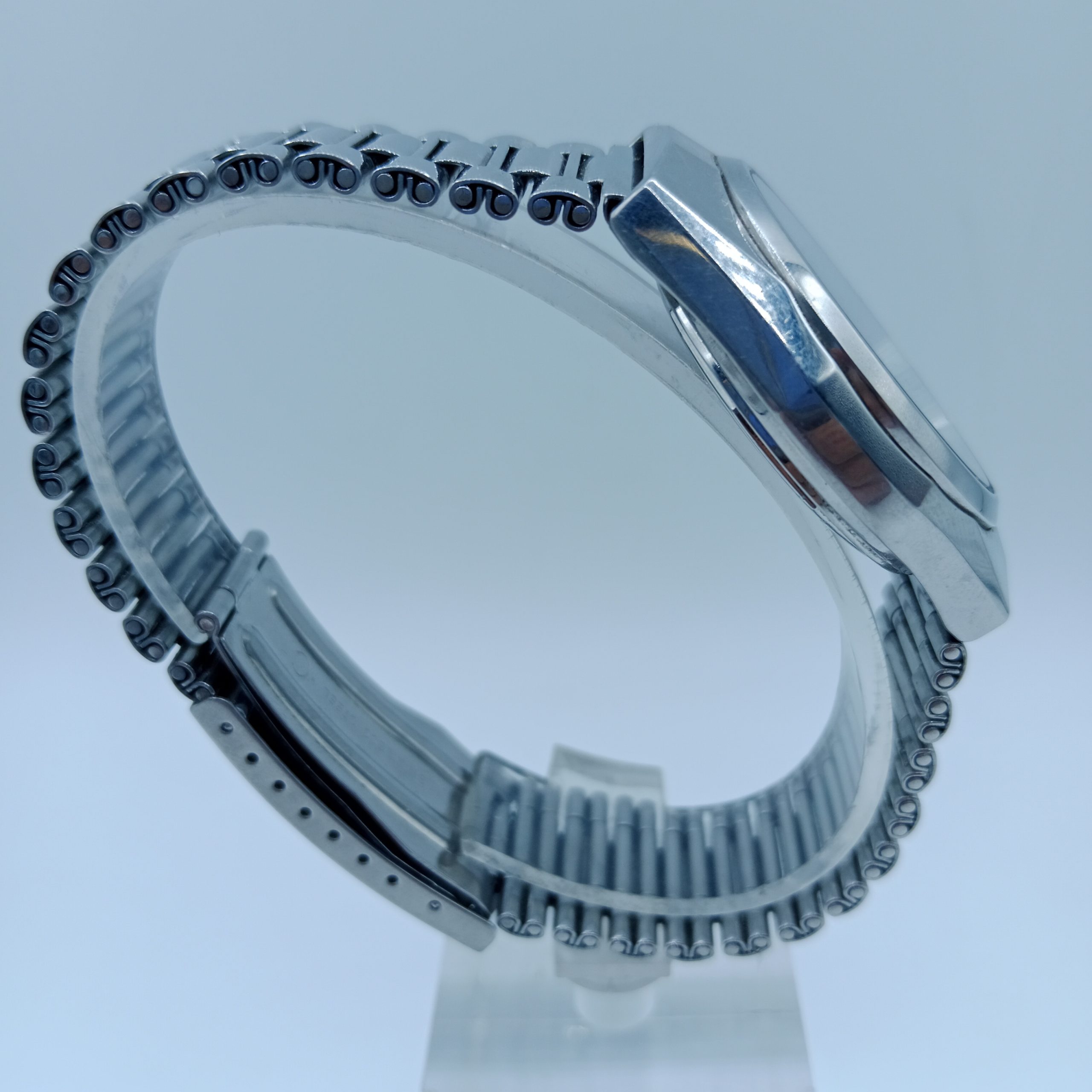 West End Watch - Image 6