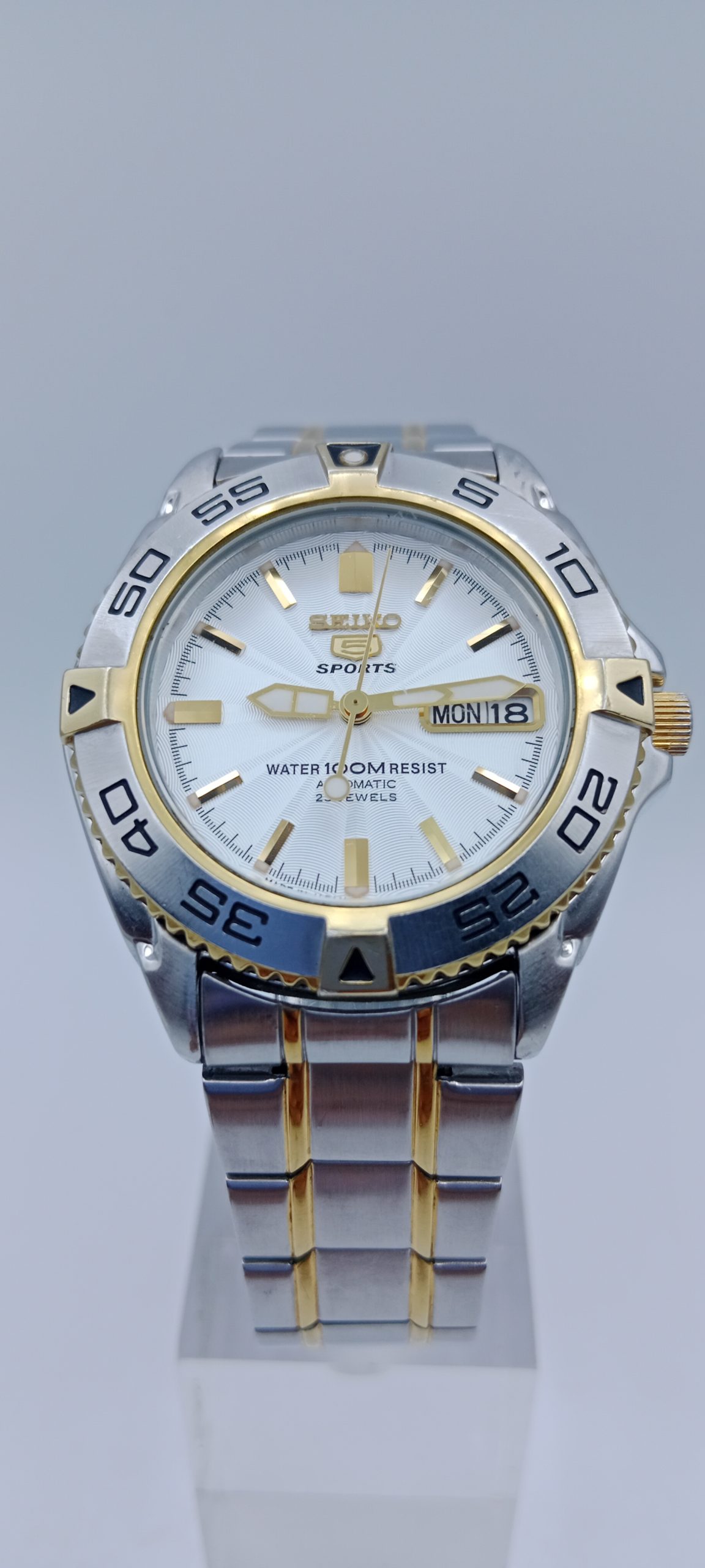 Seiko 5 Sports Day Date Automatic Watch - Image 2